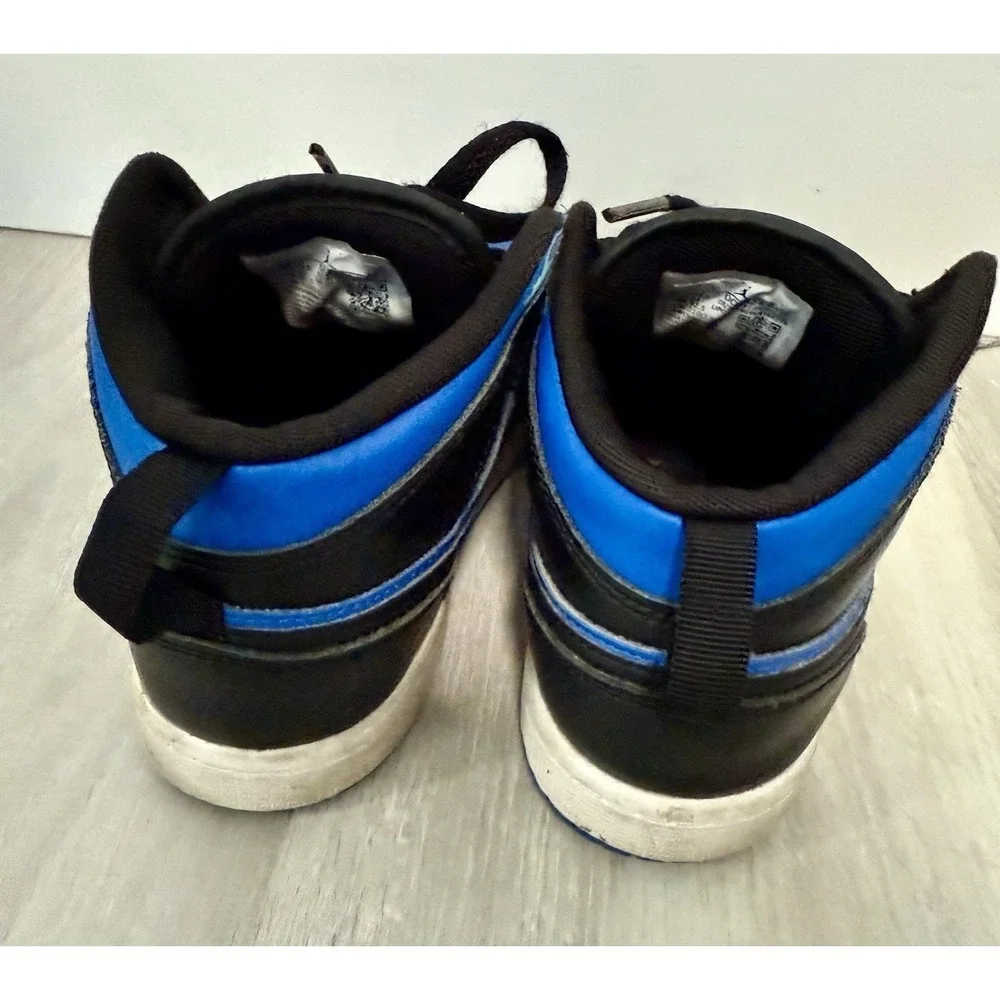 Nike Air Jordan 1 Mid Blue Black Kids High Top Sneakers DC8424 042 sz 2
